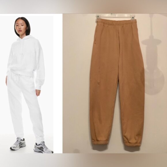 Pants - NWOT Aritzia TNA CozyAF Fleece Boyfriend Sweatpant Saville Limited Colour